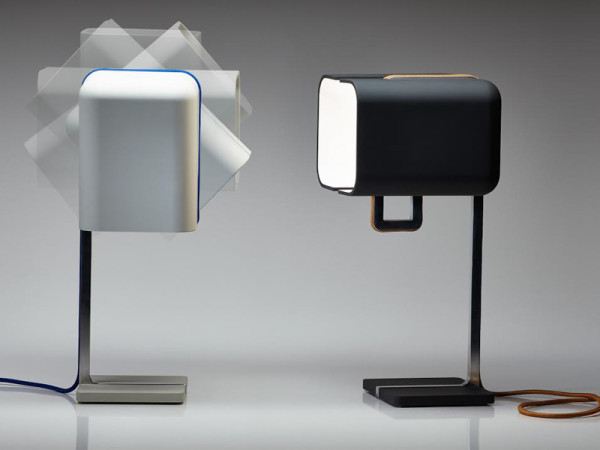 澳大利亚360°旋转台灯（Aligned Lamp）